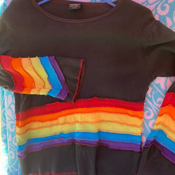 Shop Therapy Tops - 🌈Rainbow long sleeve top